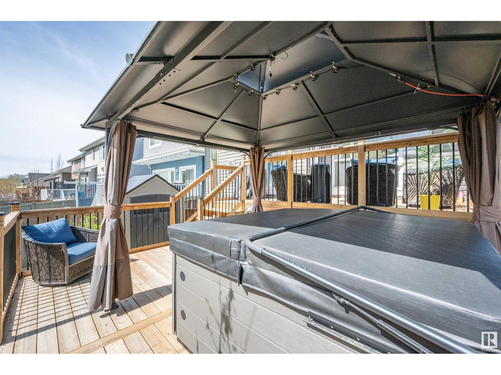 












2305 SPARROW CR NW

,
Edmonton,




Alberta
T5S0G8

