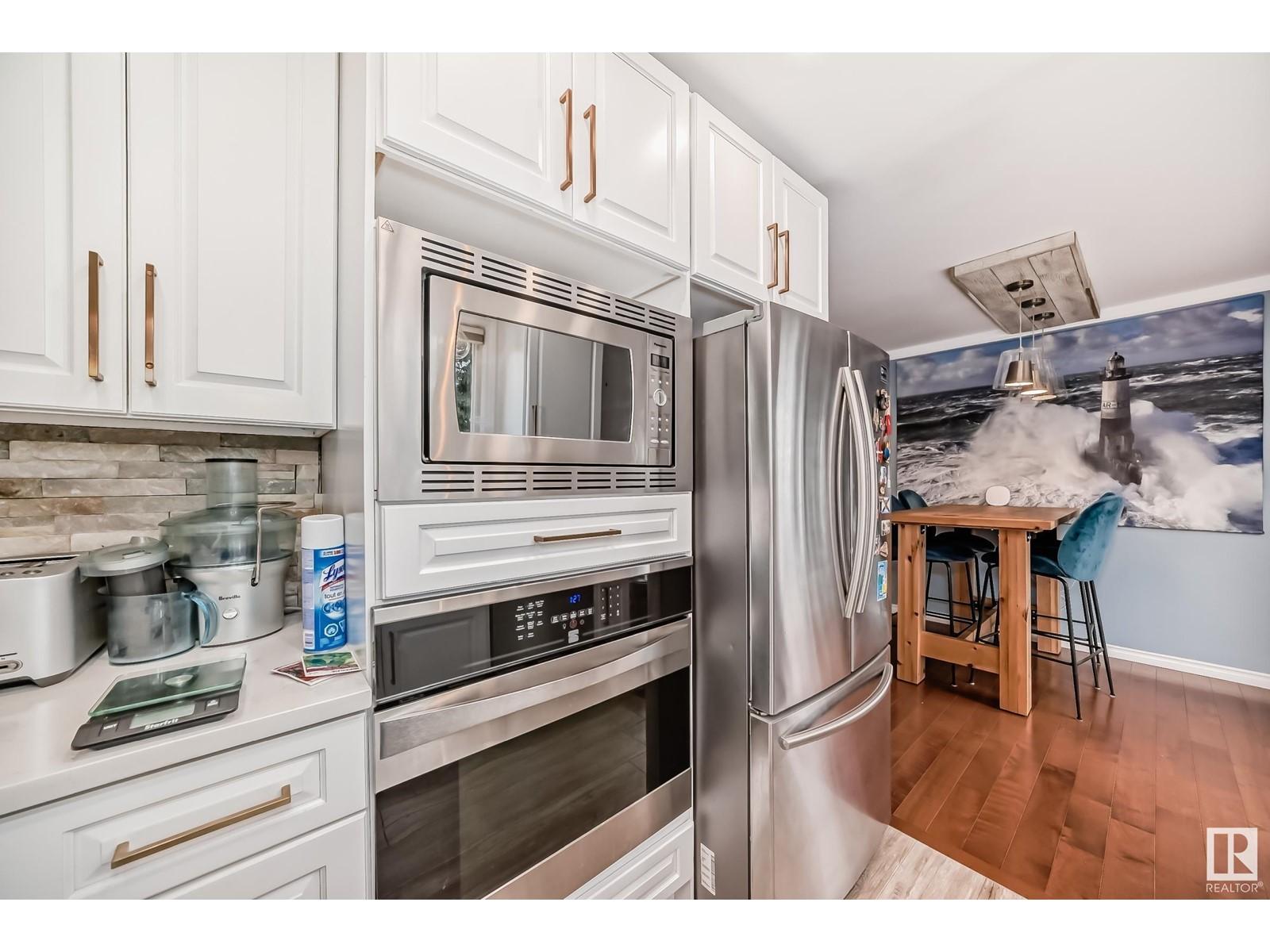 












3543 105B ST NW

,
Edmonton,




Alberta
T6J2K9

