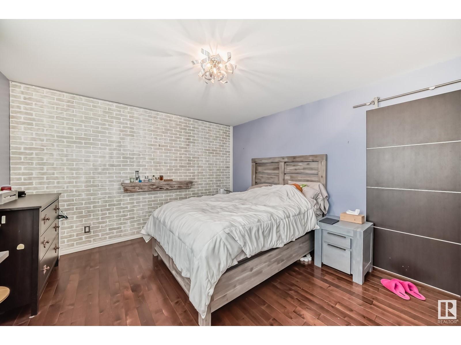 












3543 105B ST NW

,
Edmonton,




Alberta
T6J2K9

