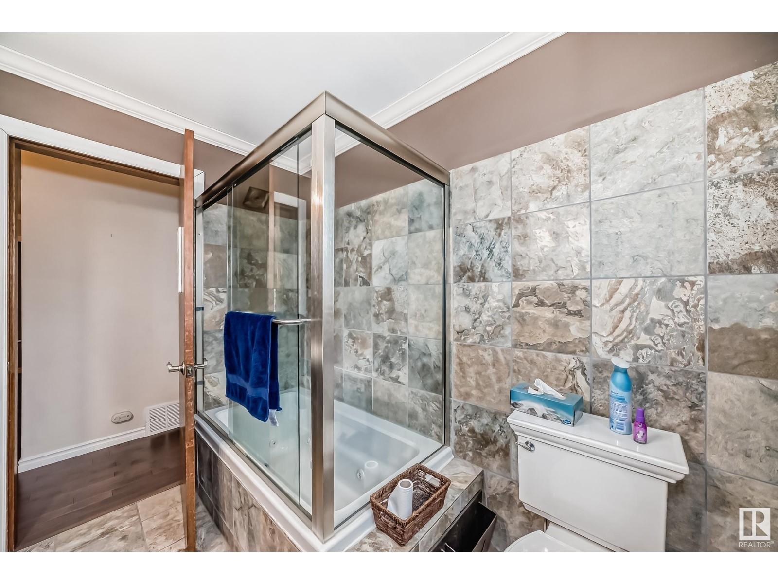 












3543 105B ST NW

,
Edmonton,




Alberta
T6J2K9

