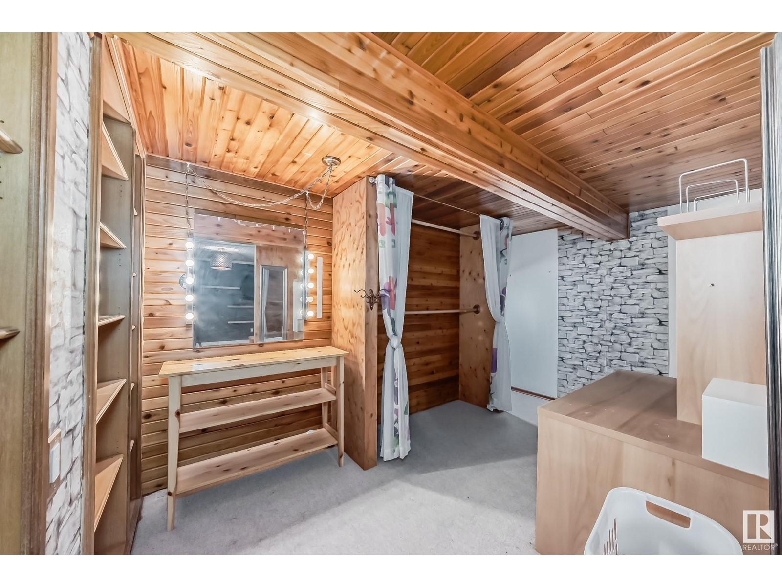 












3543 105B ST NW

,
Edmonton,




Alberta
T6J2K9

