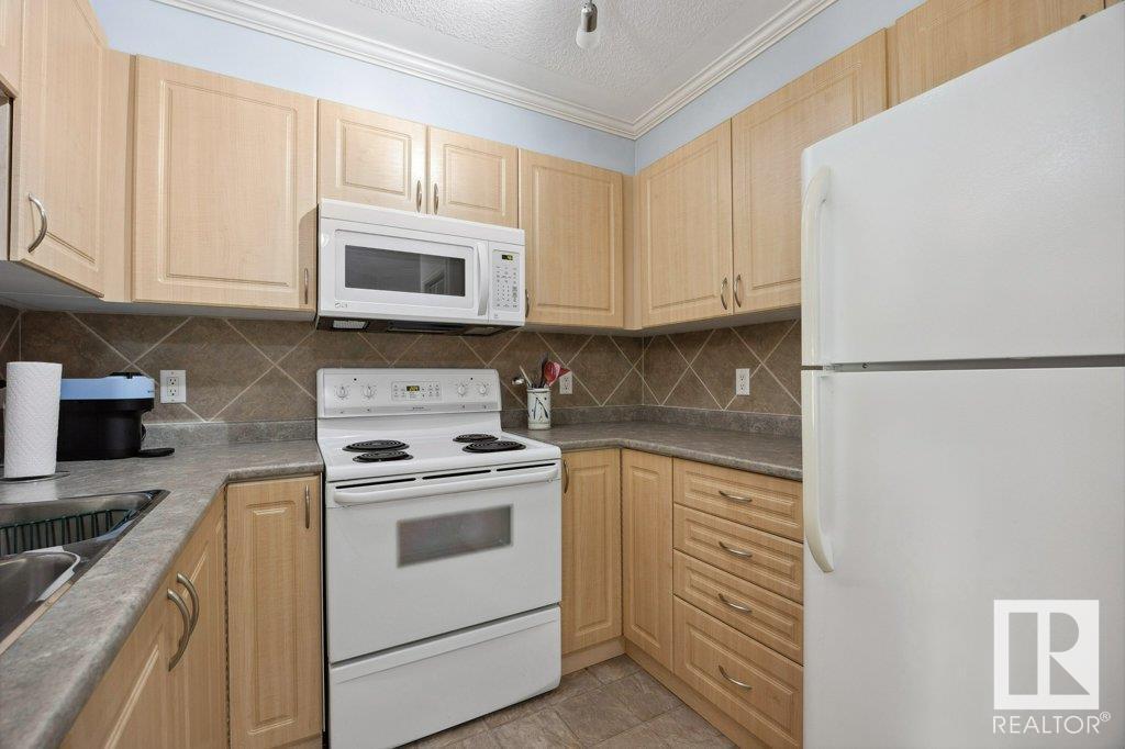 












#312 9938 104 ST NW

,
Edmonton,




Alberta
T5K2K7

