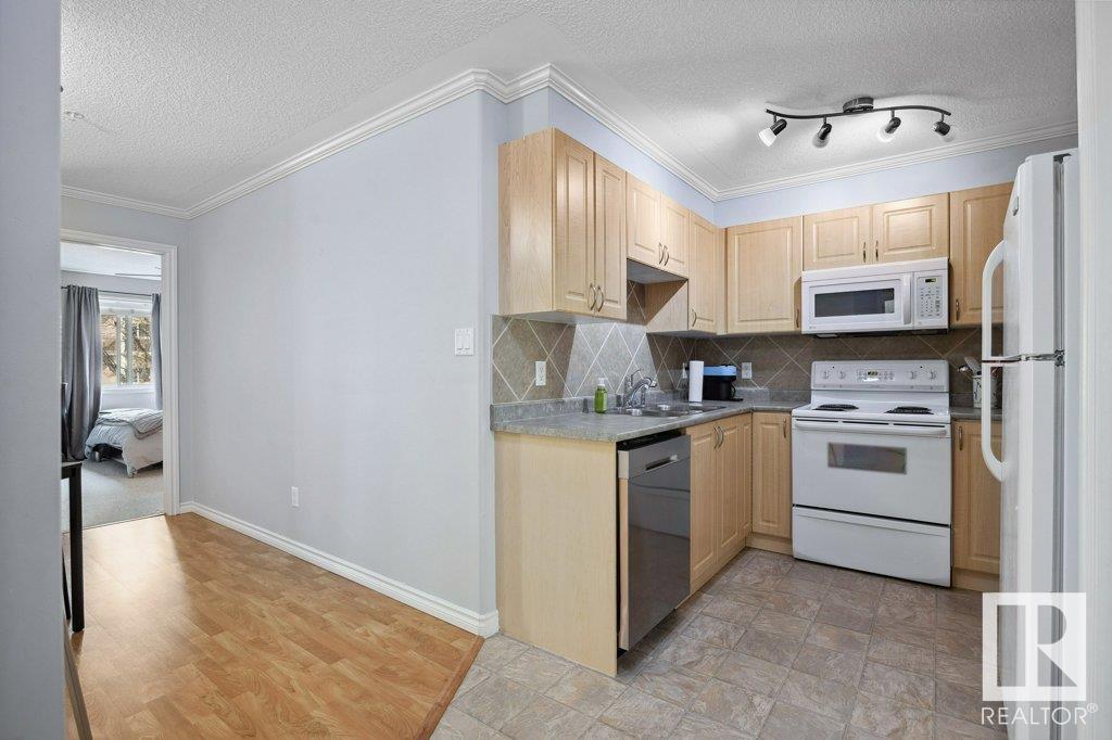 












#312 9938 104 ST NW

,
Edmonton,




Alberta
T5K2K7

