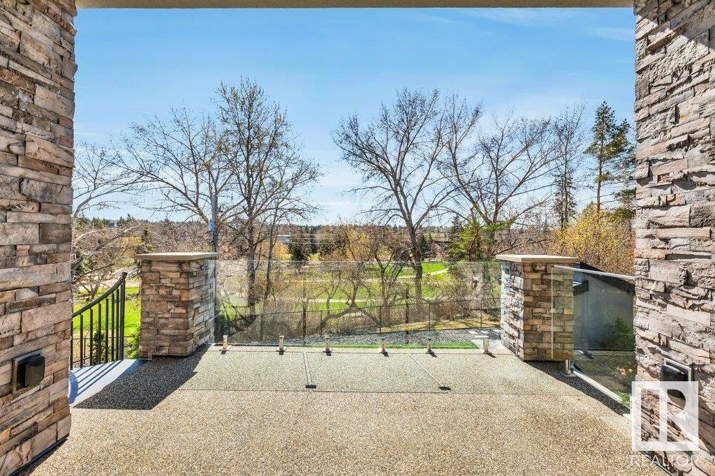 












84 MISSION AV

,
St. Albert,




Alberta
T8N1H8

