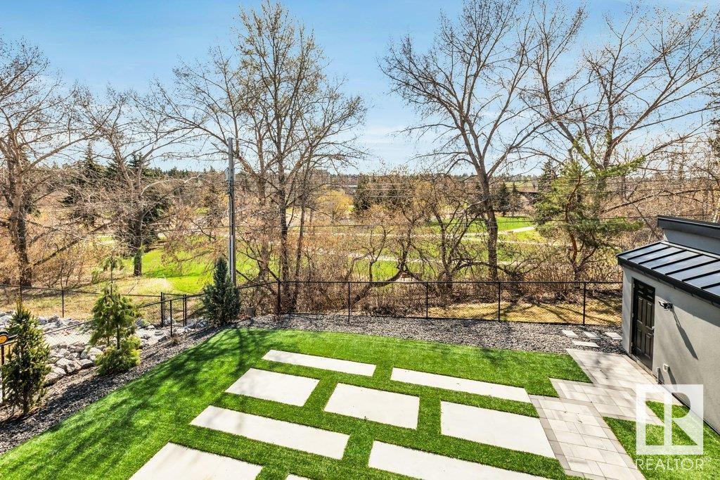 












84 MISSION AV

,
St. Albert,




Alberta
T8N1H8

