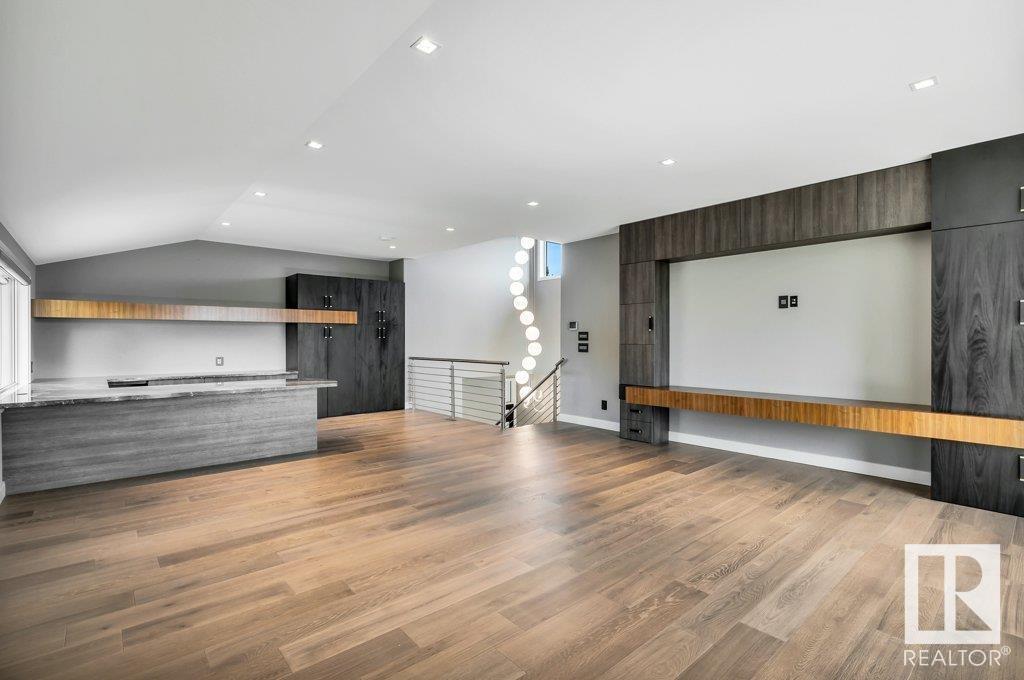 












84 MISSION AV

,
St. Albert,




Alberta
T8N1H8

