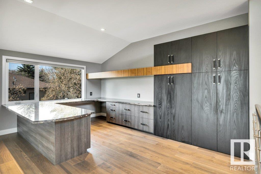 












84 MISSION AV

,
St. Albert,




Alberta
T8N1H8

