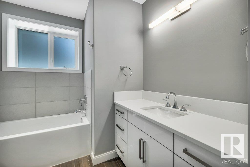 












84 MISSION AV

,
St. Albert,




Alberta
T8N1H8

