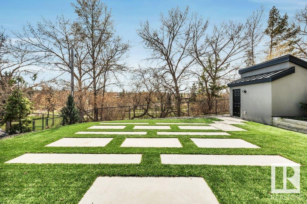 












84 MISSION AV

,
St. Albert,




Alberta
T8N1H8

