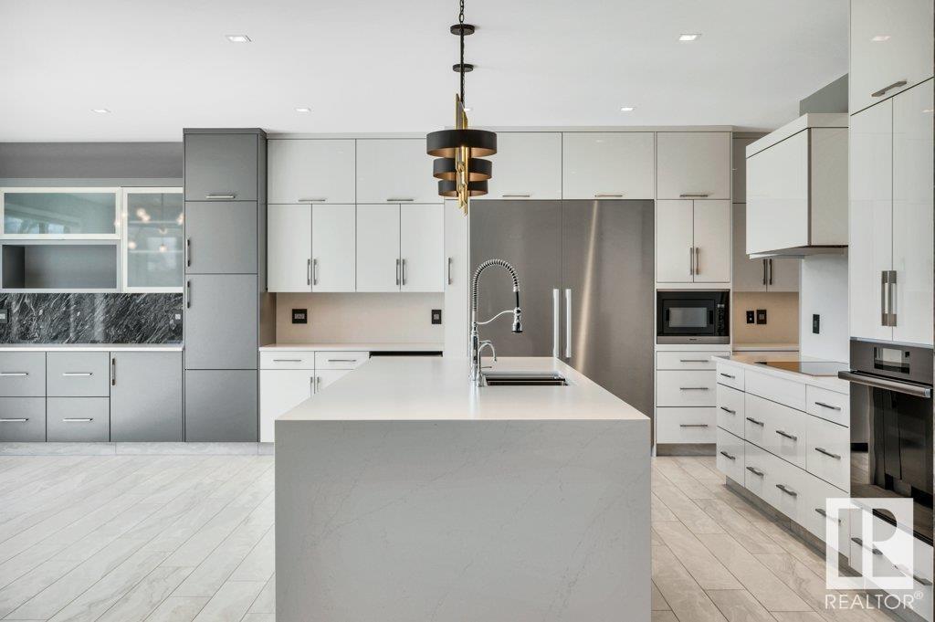 












84 MISSION AV

,
St. Albert,




Alberta
T8N1H8

