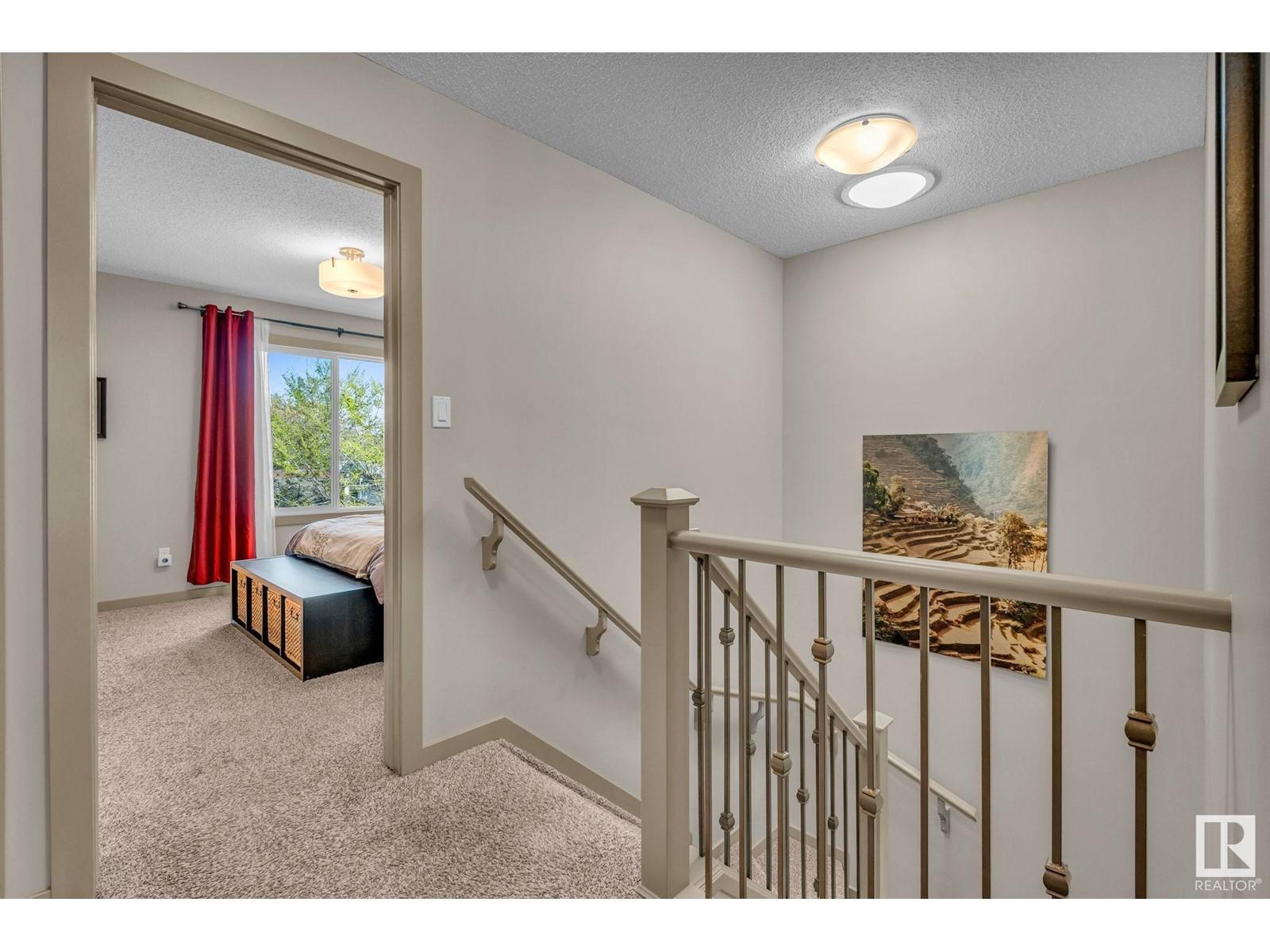 












9816 79 AV NW NW

,
Edmonton,




Alberta
T6E1R1

