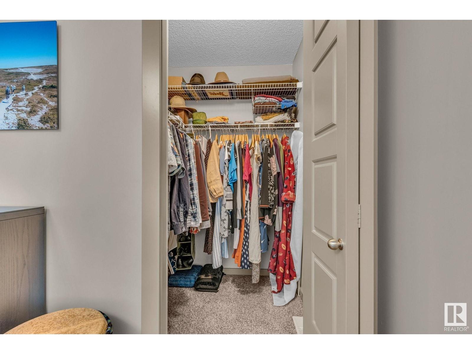 












9816 79 AV NW NW

,
Edmonton,




Alberta
T6E1R1

