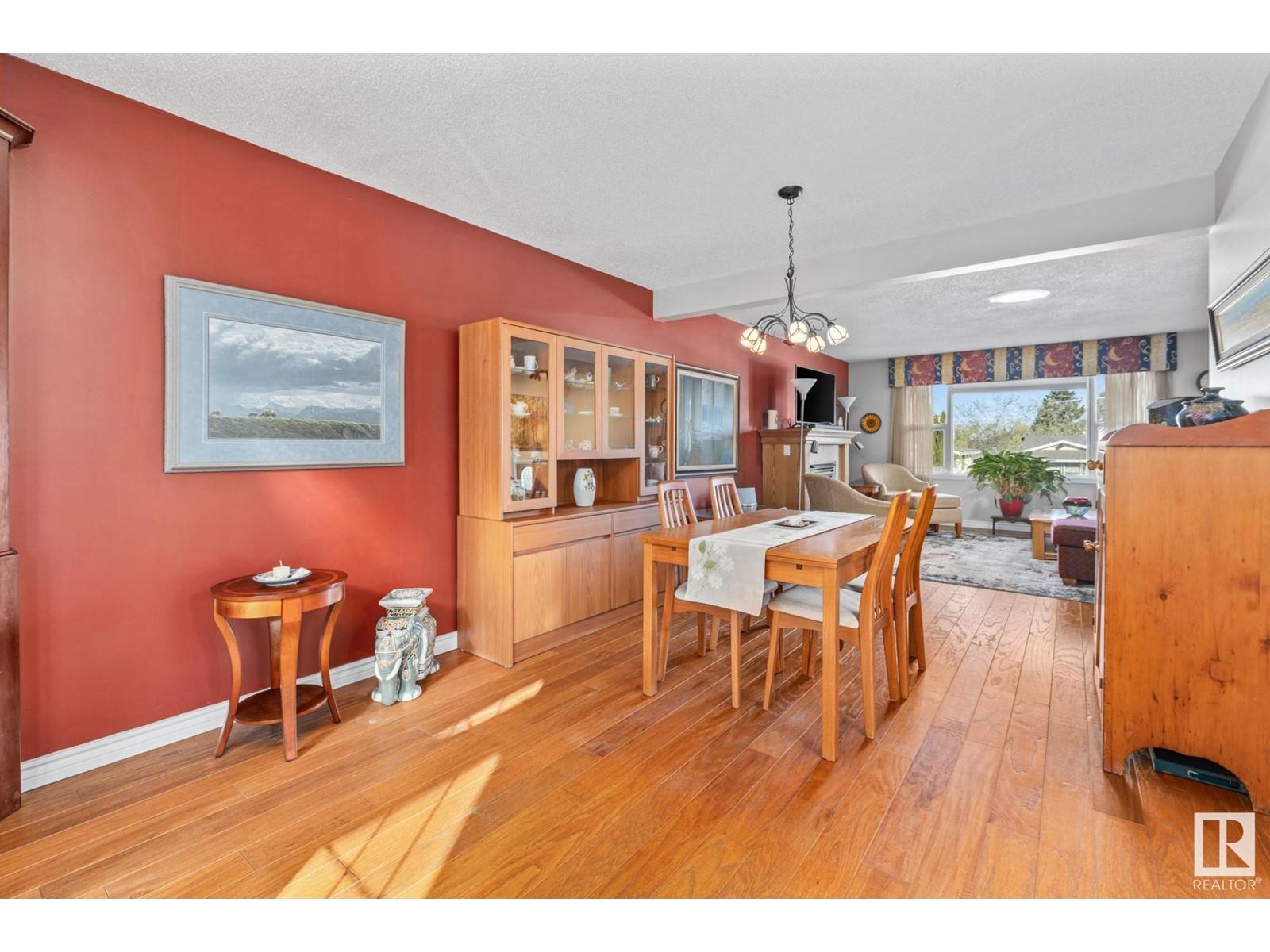 












2 BANTING PL

,
St. Albert,




Alberta
T8N2K1

