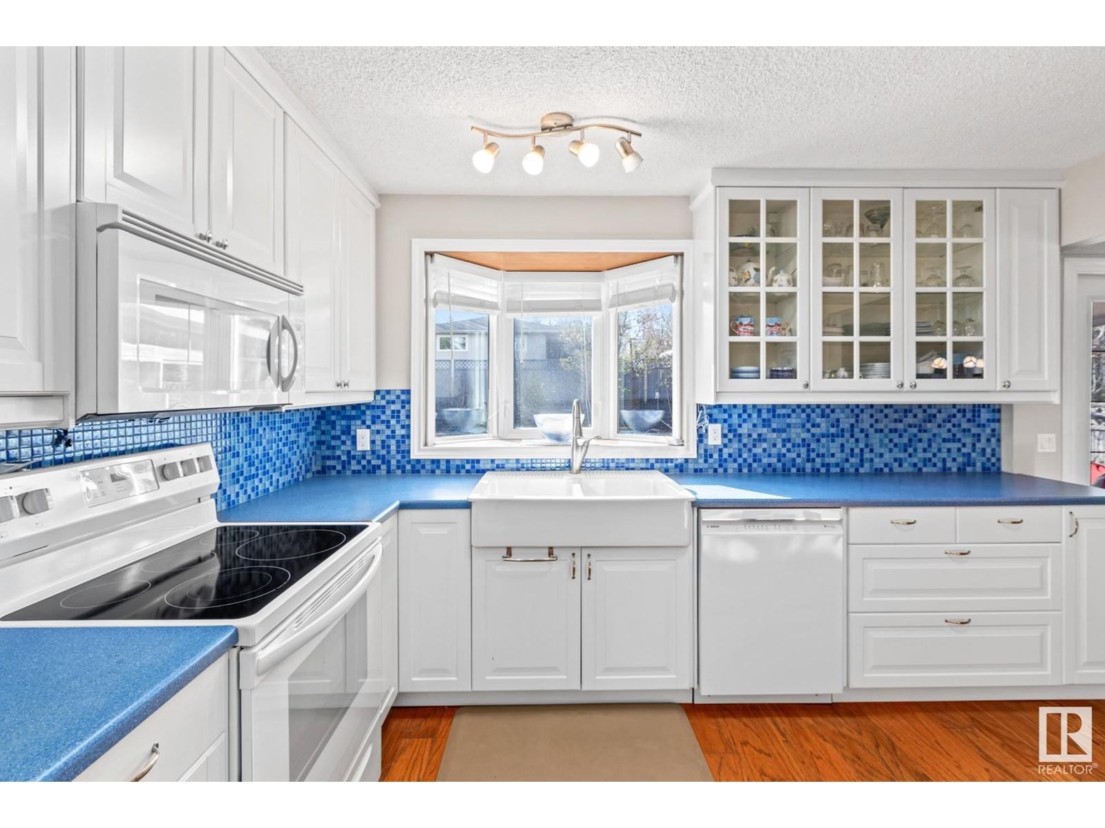 












2 BANTING PL

,
St. Albert,




Alberta
T8N2K1

