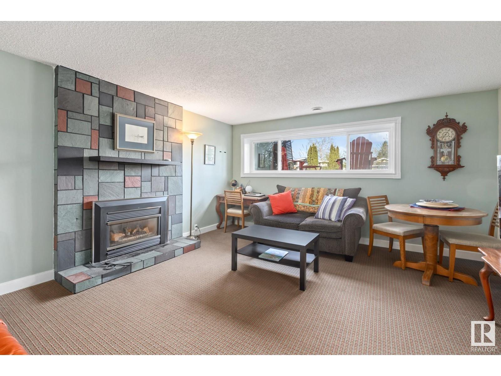 












2 BANTING PL

,
St. Albert,




Alberta
T8N2K1

