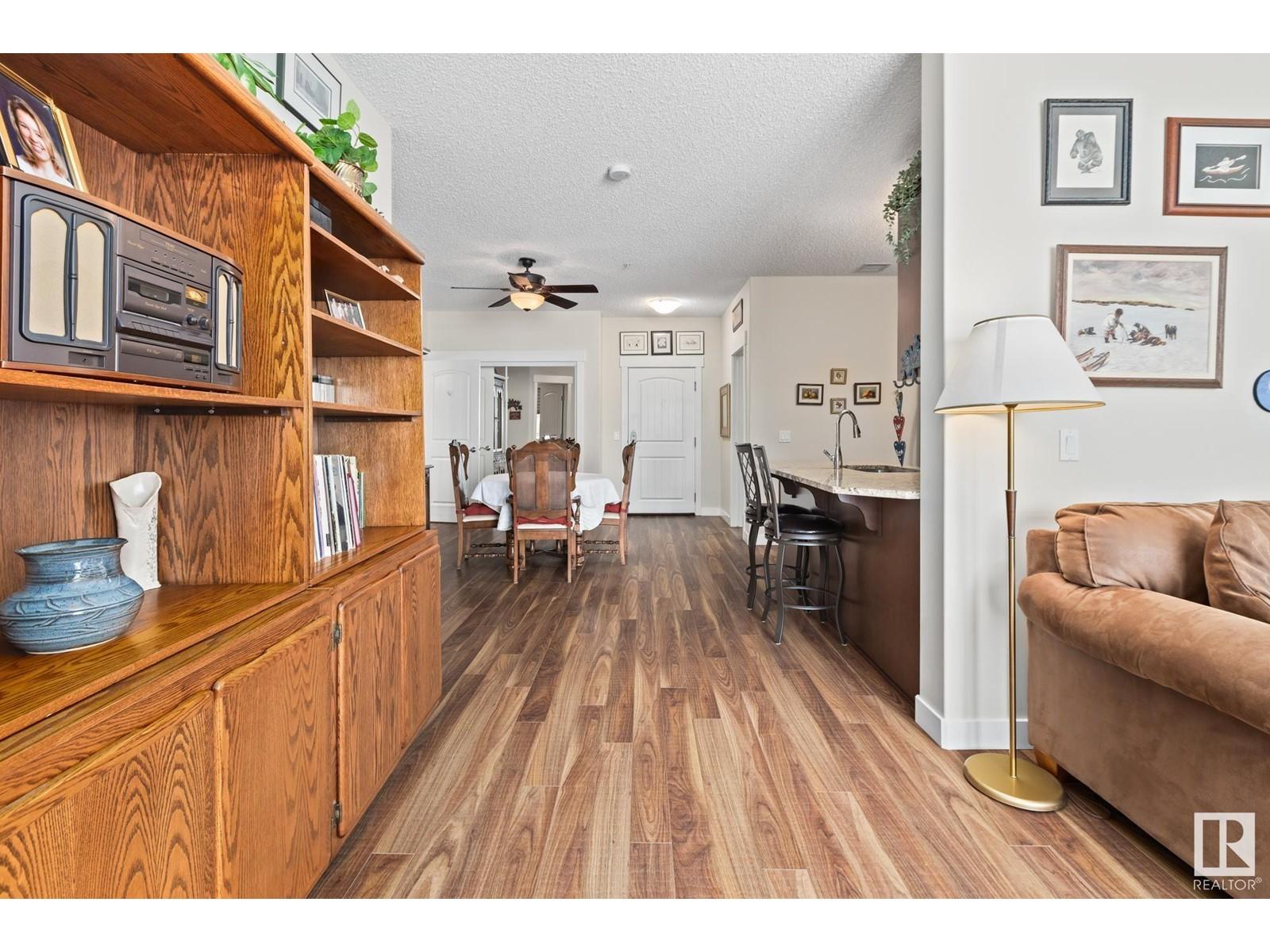 












#215 511 QUEEN ST

,
Spruce Grove,




Alberta
T7X0G4

