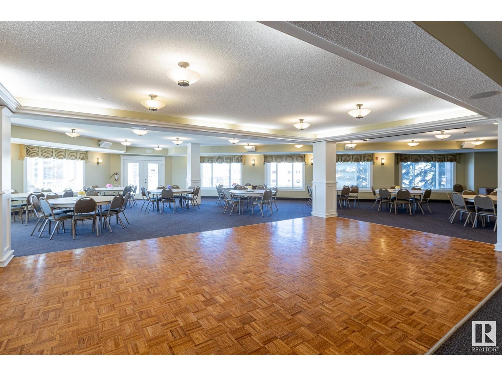 












#215 511 QUEEN ST

,
Spruce Grove,




Alberta
T7X0G4

