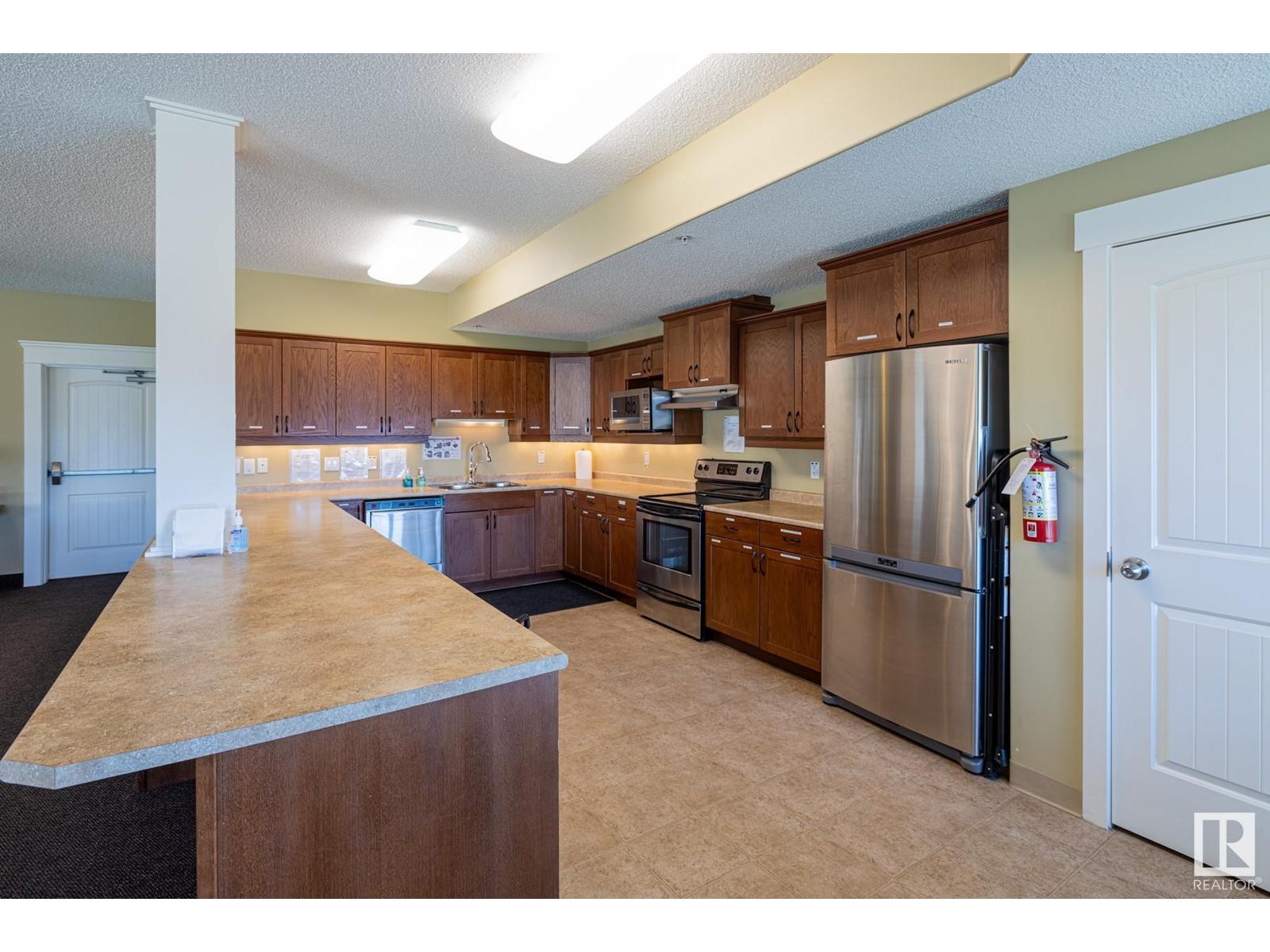 












#215 511 QUEEN ST

,
Spruce Grove,




Alberta
T7X0G4

