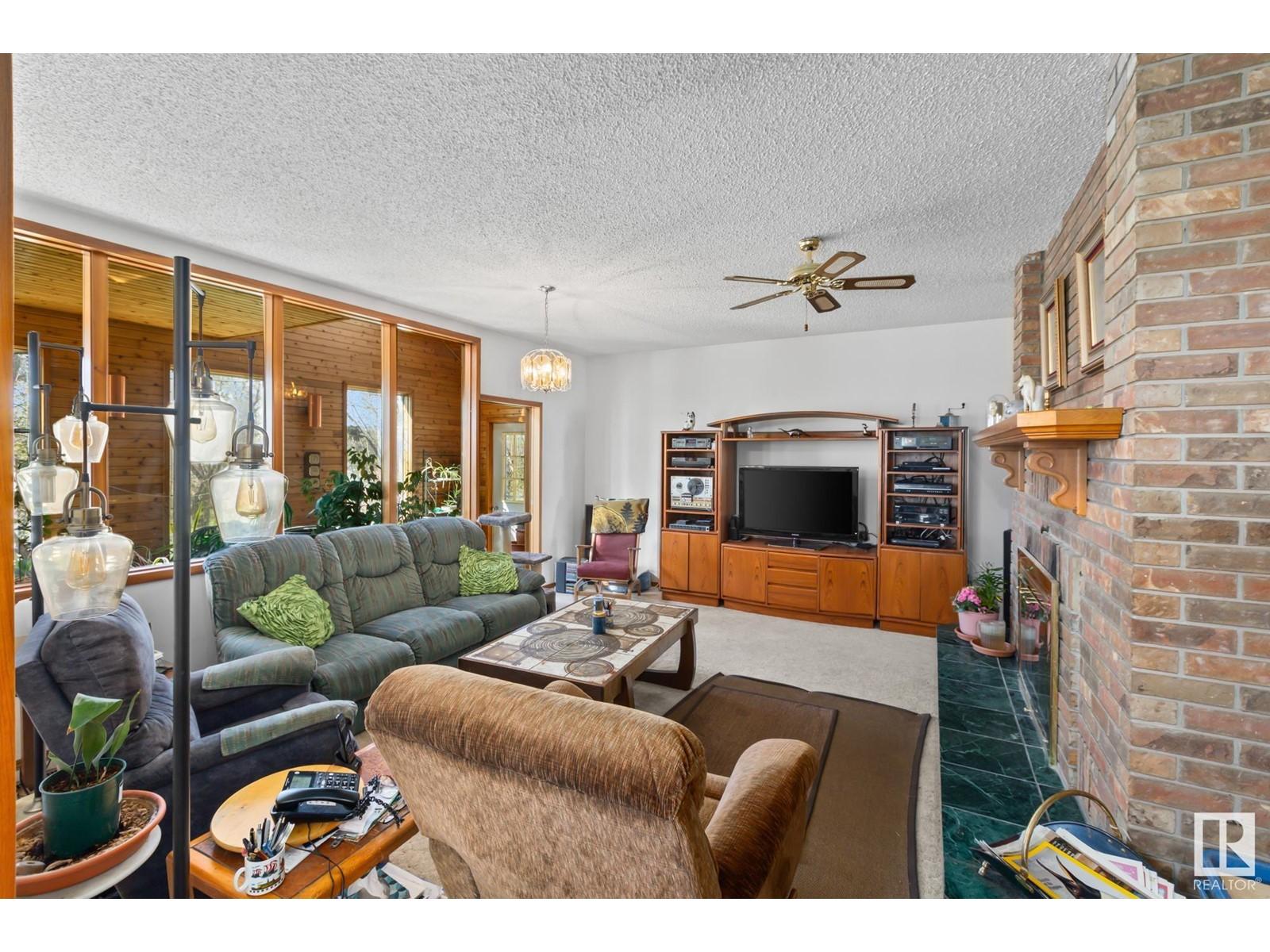 












52175 RGE ROAD 224

,
Rural Strathcona County,




Alberta
T8C1B7

