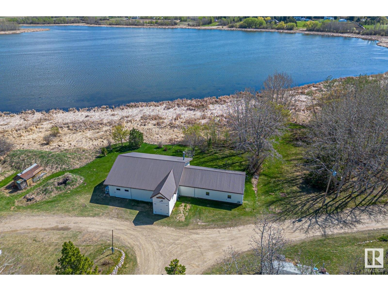 












52175 RGE ROAD 224

,
Rural Strathcona County,




Alberta
T8C1B7

