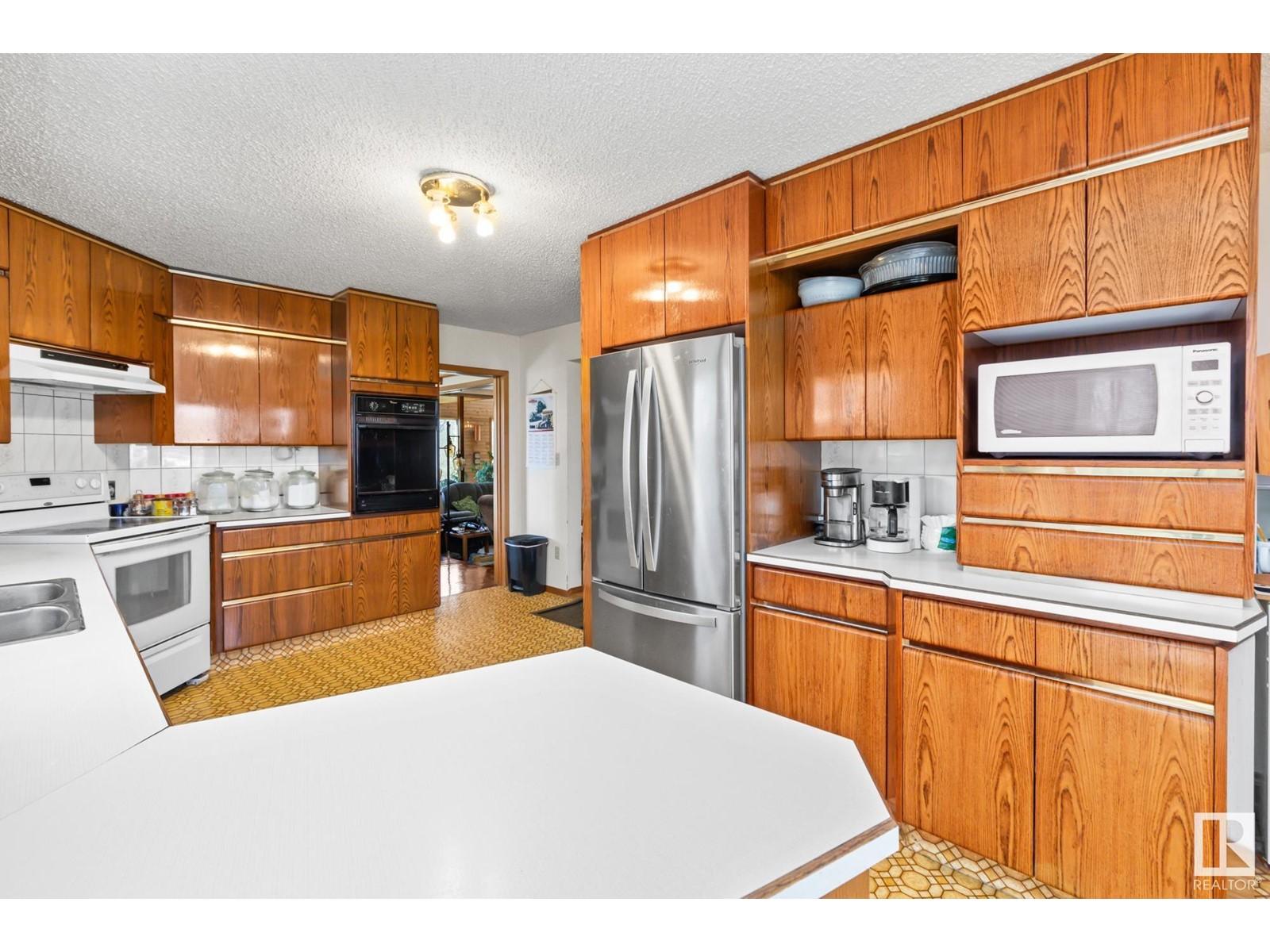 












52175 RGE ROAD 224

,
Rural Strathcona County,




Alberta
T8C1B7

