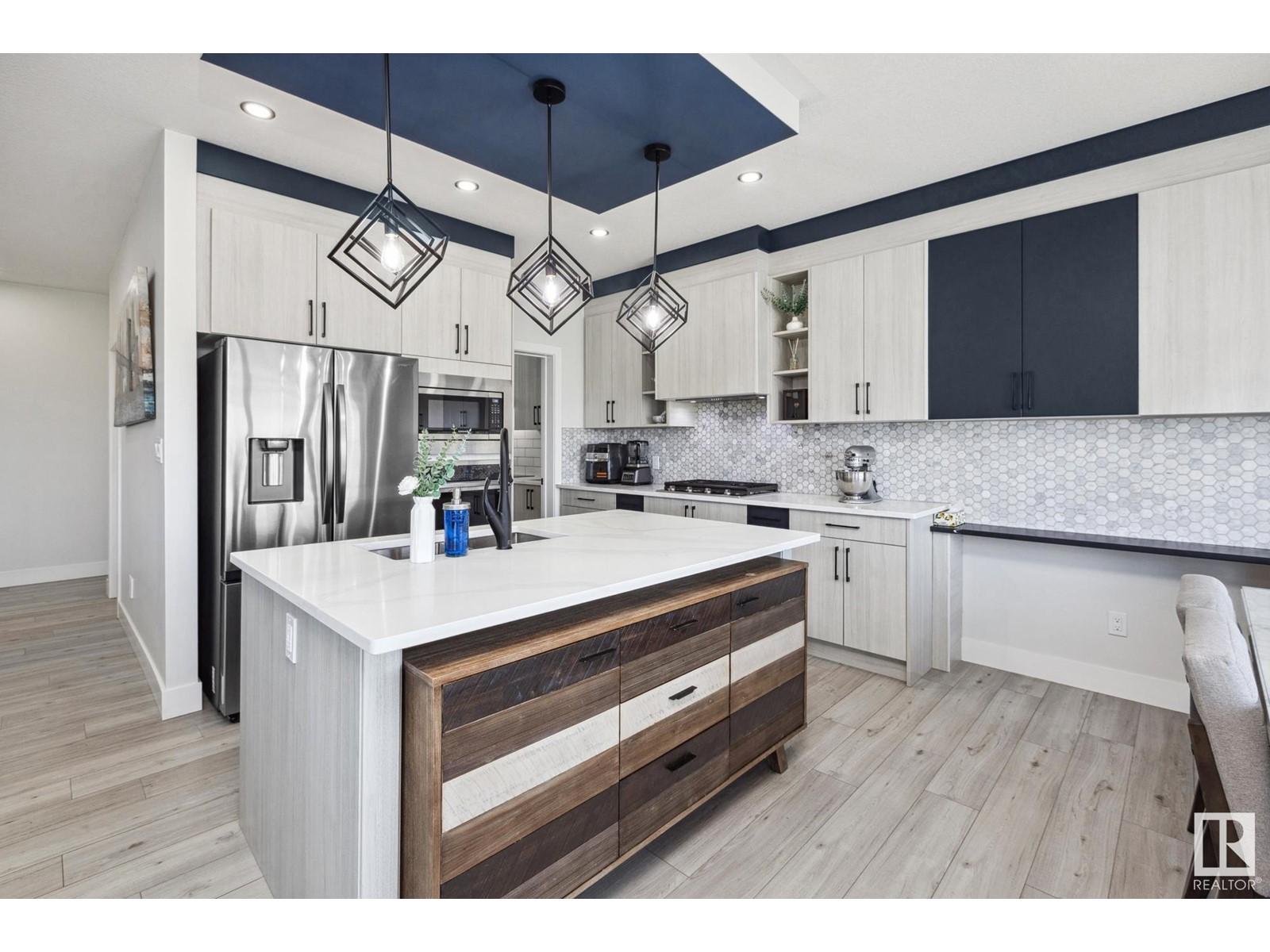 












18204 94 ST NW

,
Edmonton,




Alberta
T5Z0G6

