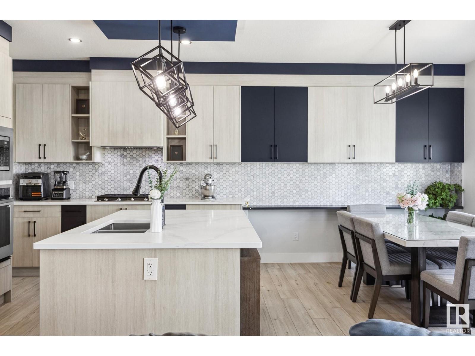 












18204 94 ST NW

,
Edmonton,




Alberta
T5Z0G6

