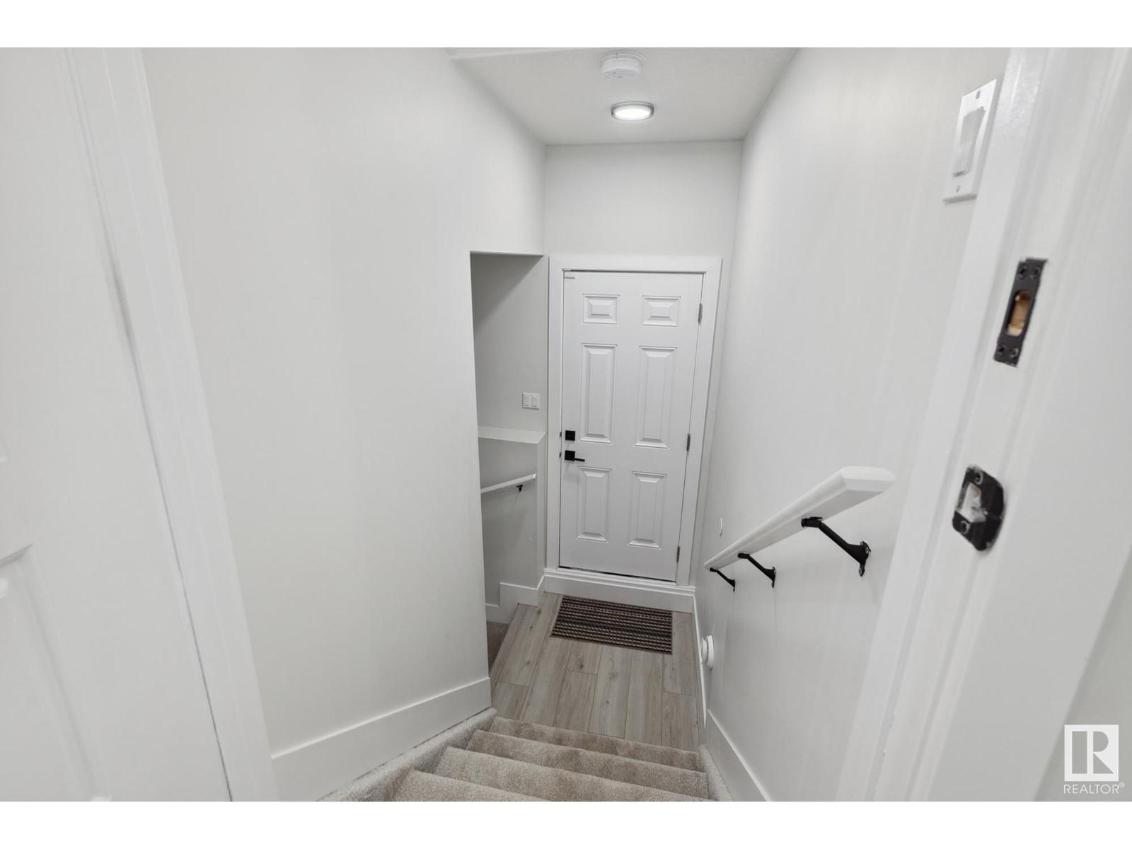 












18204 94 ST NW

,
Edmonton,




Alberta
T5Z0G6

