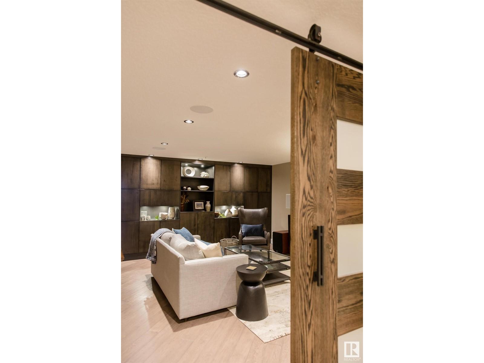 












#401 10154 103 ST NW

,
Edmonton,




Alberta
T5J0X7

