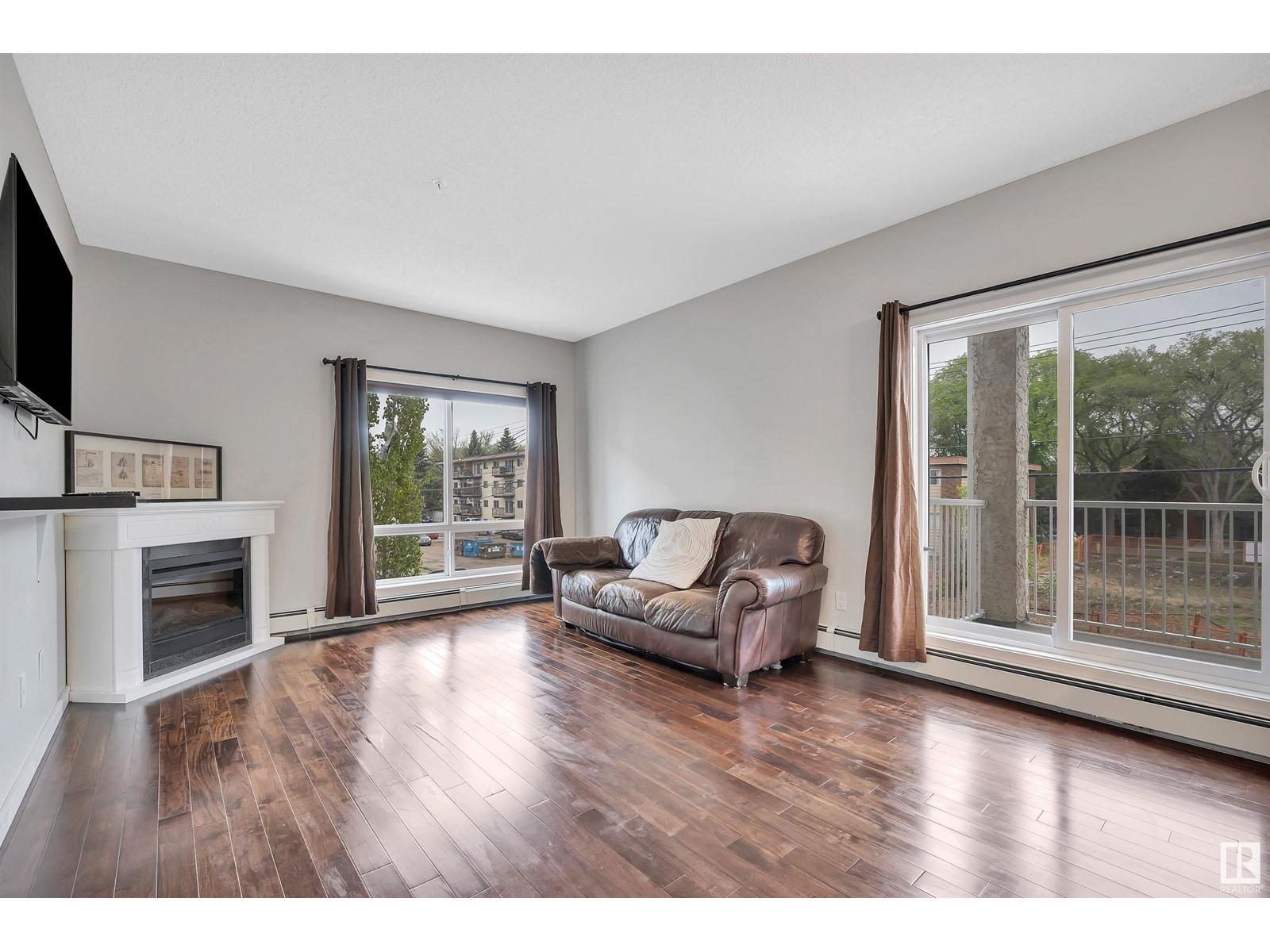 












#204 10524 77 AV NW

,
Edmonton,




Alberta
T6E1N1

