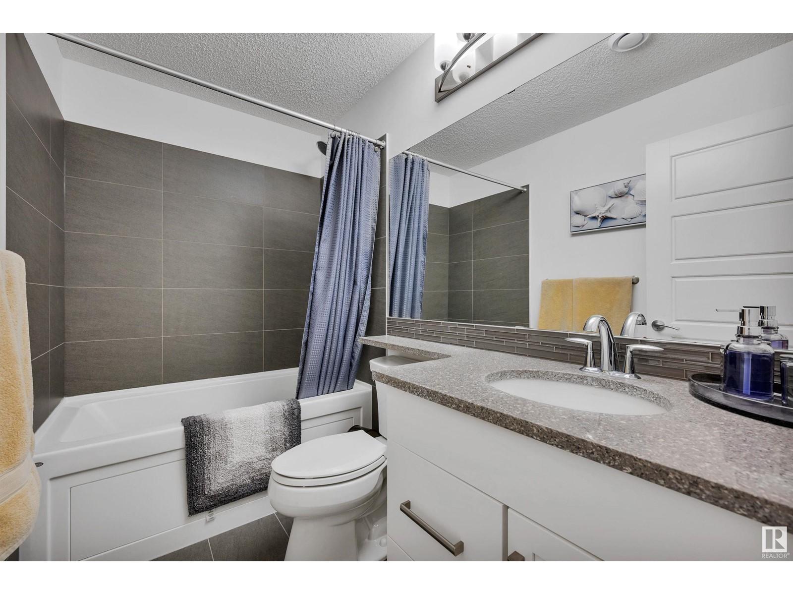 












#17 103 ALLARD LI SW SW

,
Edmonton,




Alberta
T6W3T8

