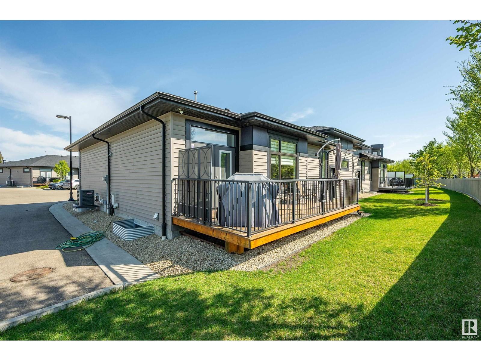 












#17 103 ALLARD LI SW SW

,
Edmonton,




Alberta
T6W3T8

