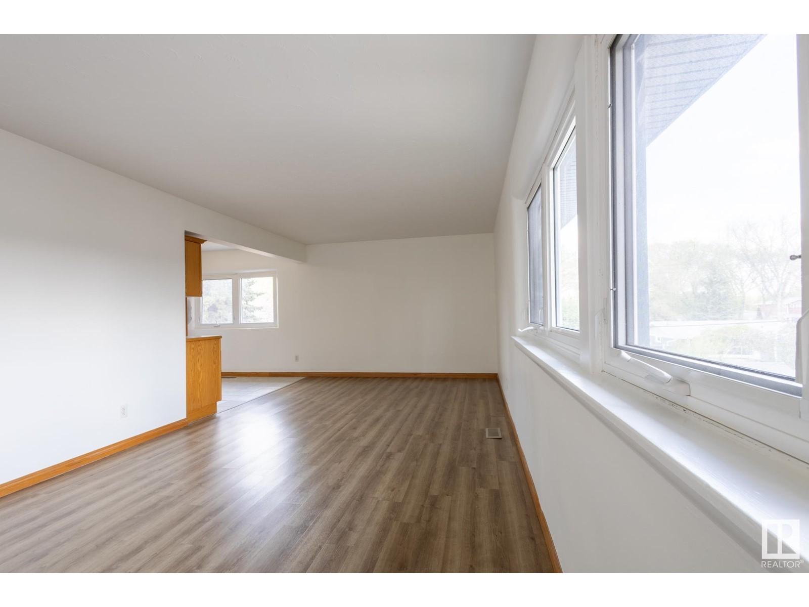 












#9 6920 101 AV NW

,
Edmonton,




Alberta
T6A0H7

