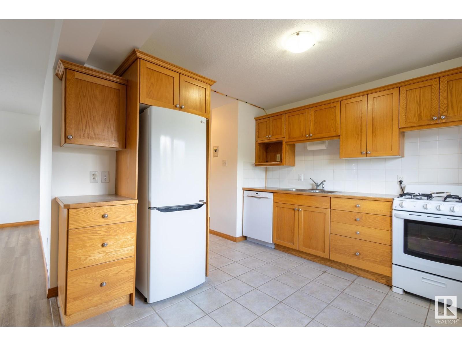 












#9 6920 101 AV NW

,
Edmonton,




Alberta
T6A0H7

