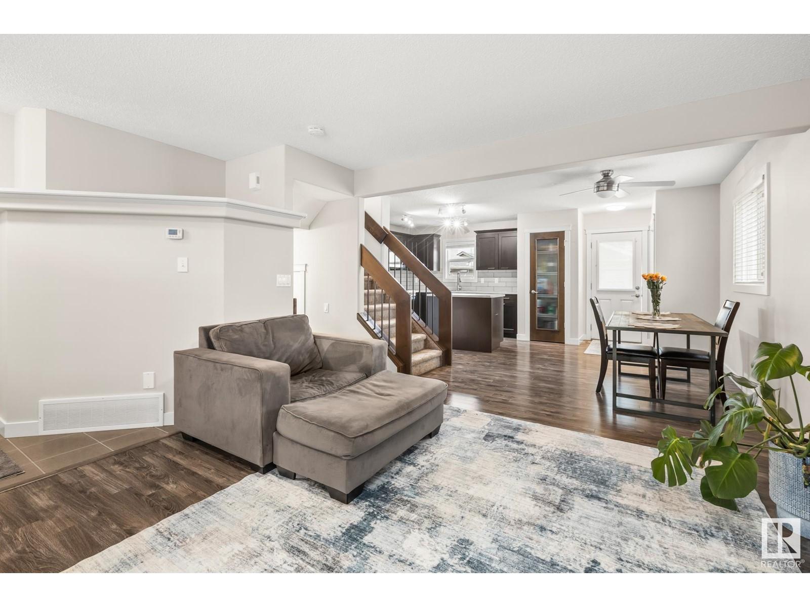












7 HEWITT CI

,
Spruce Grove,




Alberta
T7X0K6

