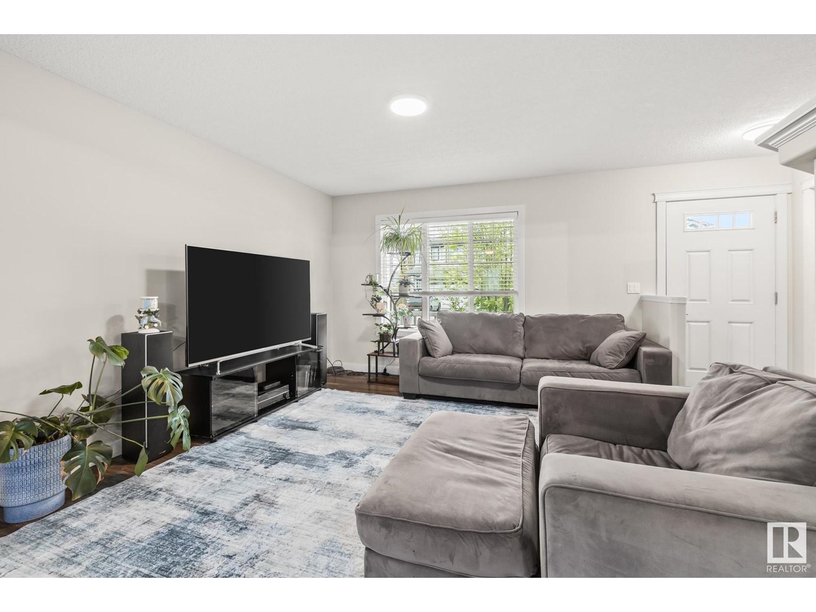 












7 HEWITT CI

,
Spruce Grove,




Alberta
T7X0K6

