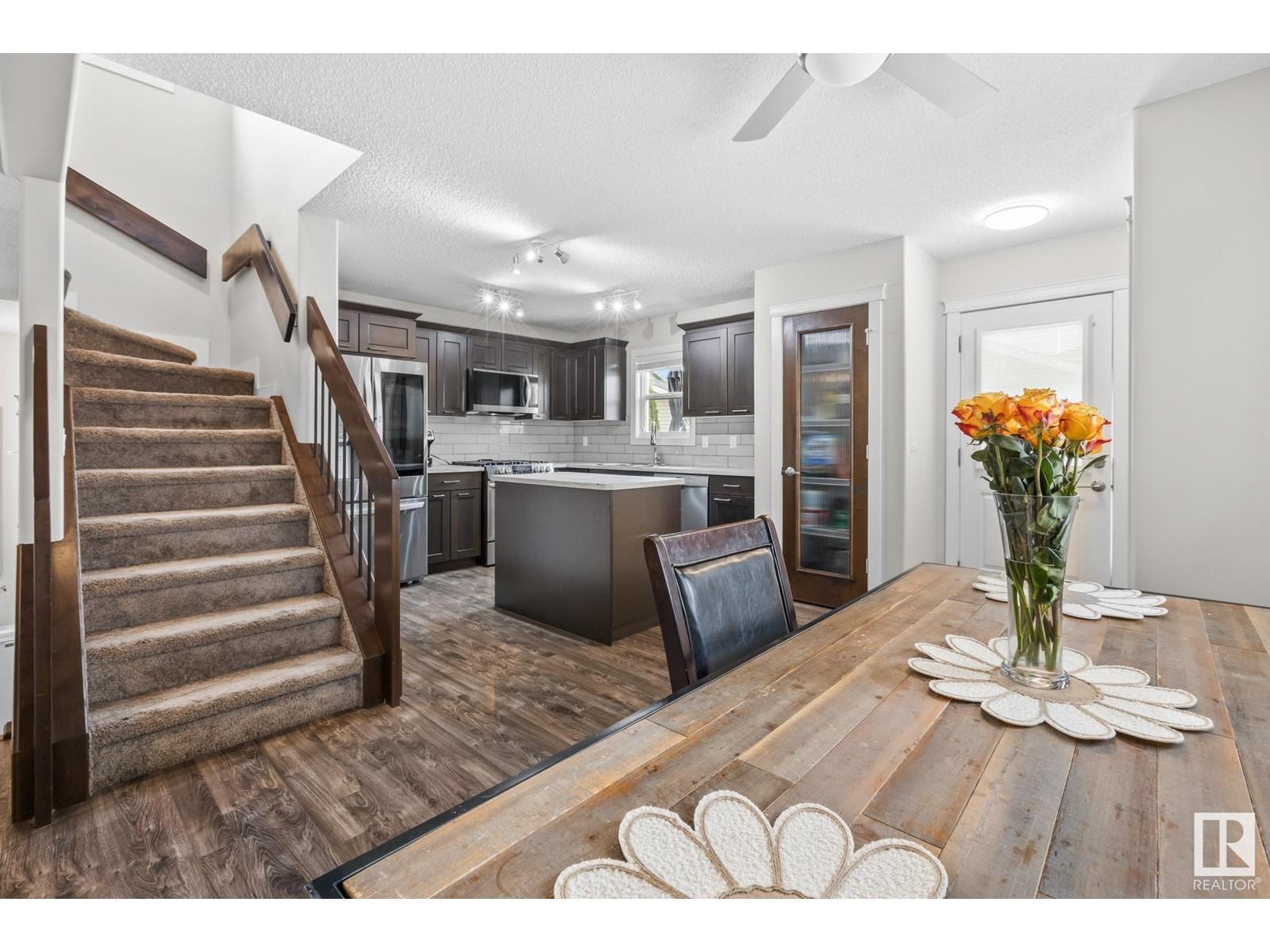 












7 HEWITT CI

,
Spruce Grove,




Alberta
T7X0K6

