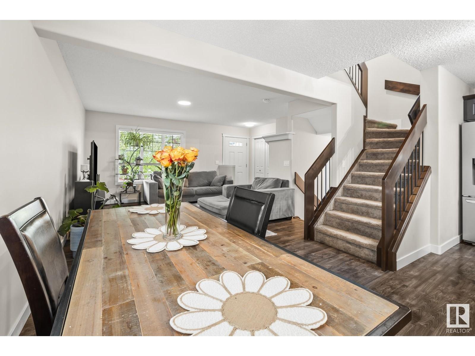 












7 HEWITT CI

,
Spruce Grove,




Alberta
T7X0K6

