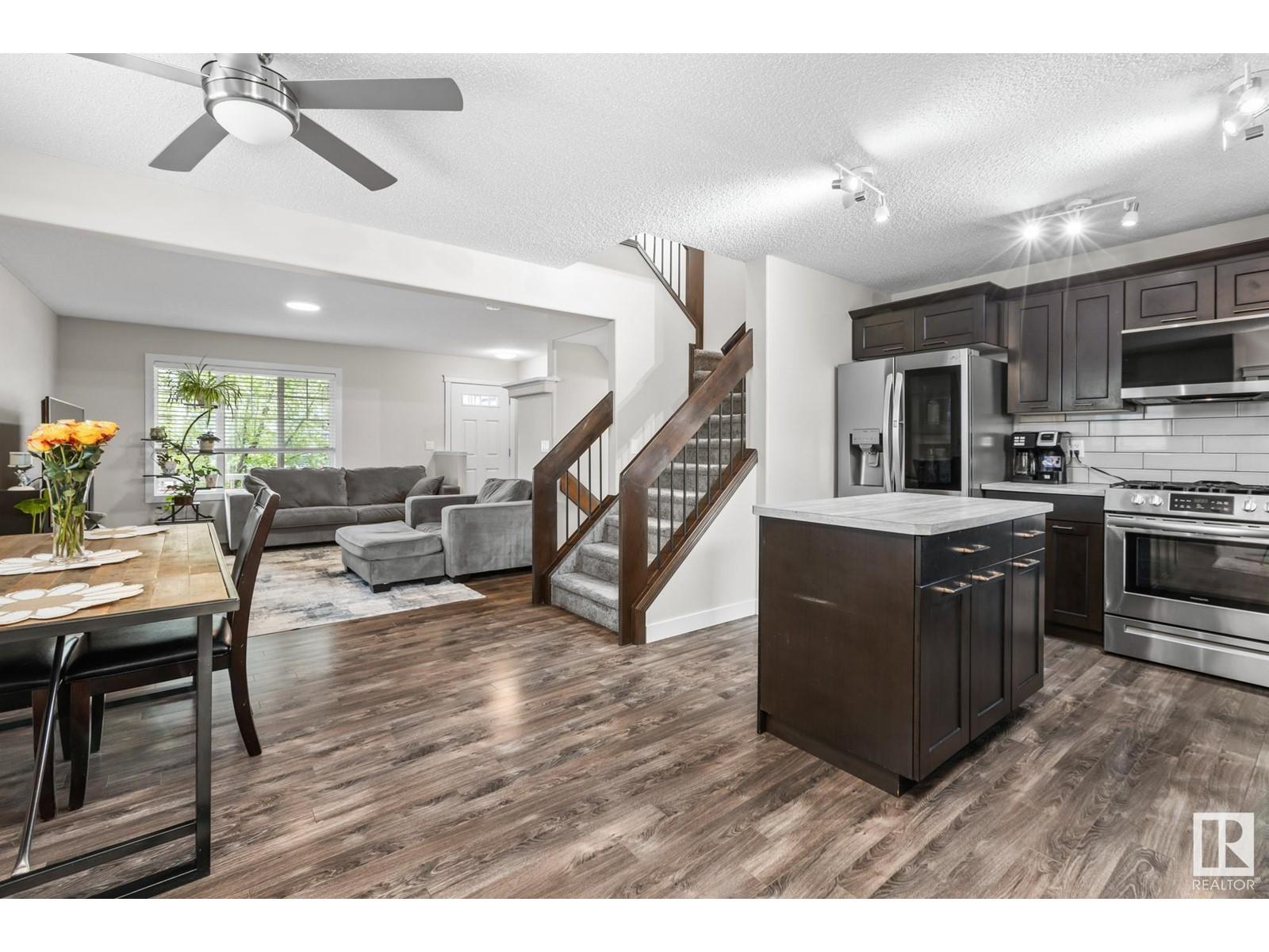 












7 HEWITT CI

,
Spruce Grove,




Alberta
T7X0K6


