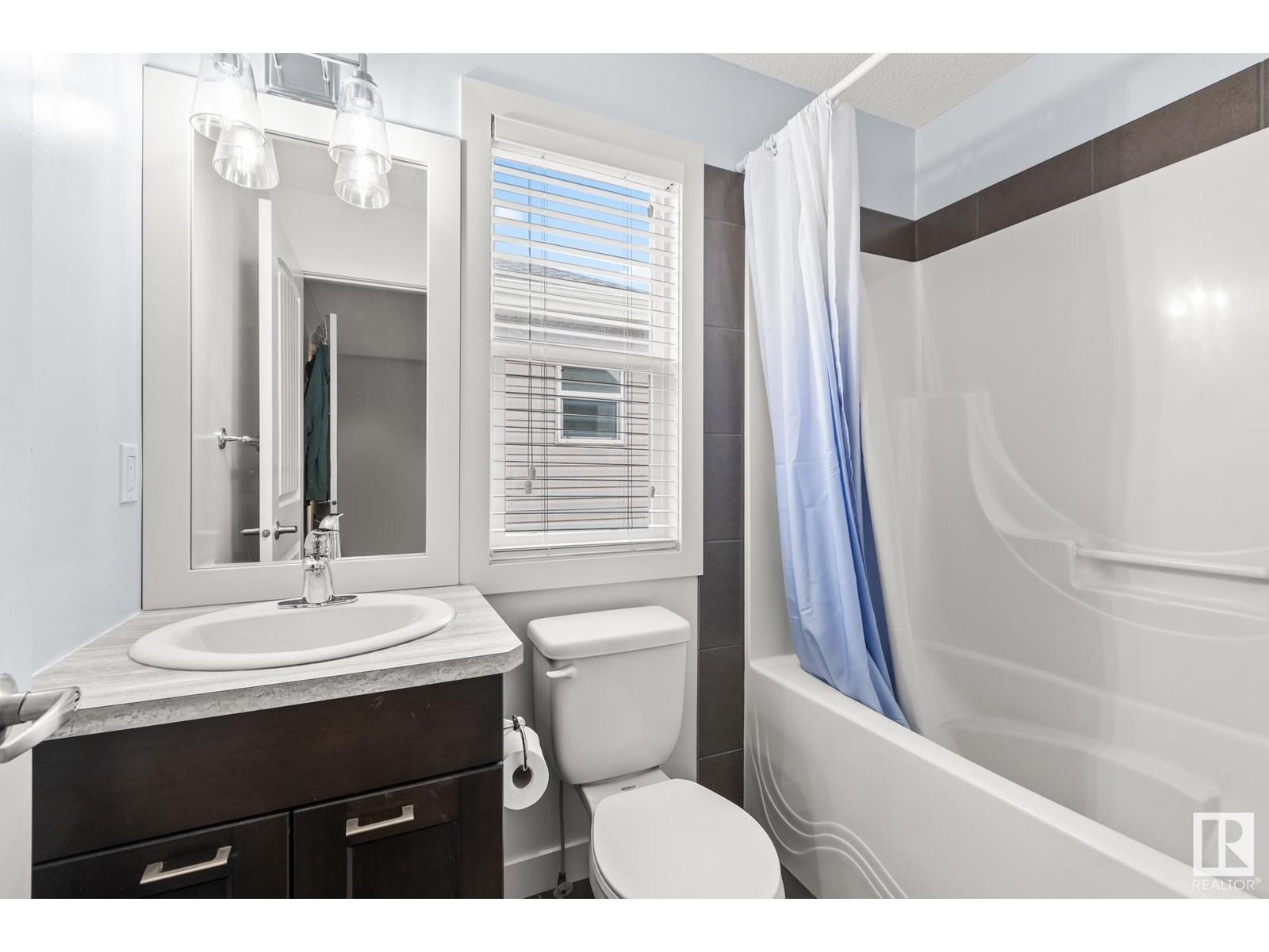 












7 HEWITT CI

,
Spruce Grove,




Alberta
T7X0K6

