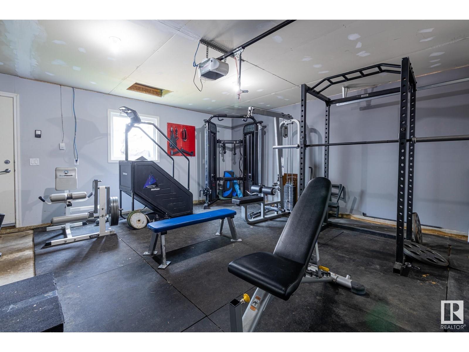 












7 HEWITT CI

,
Spruce Grove,




Alberta
T7X0K6

