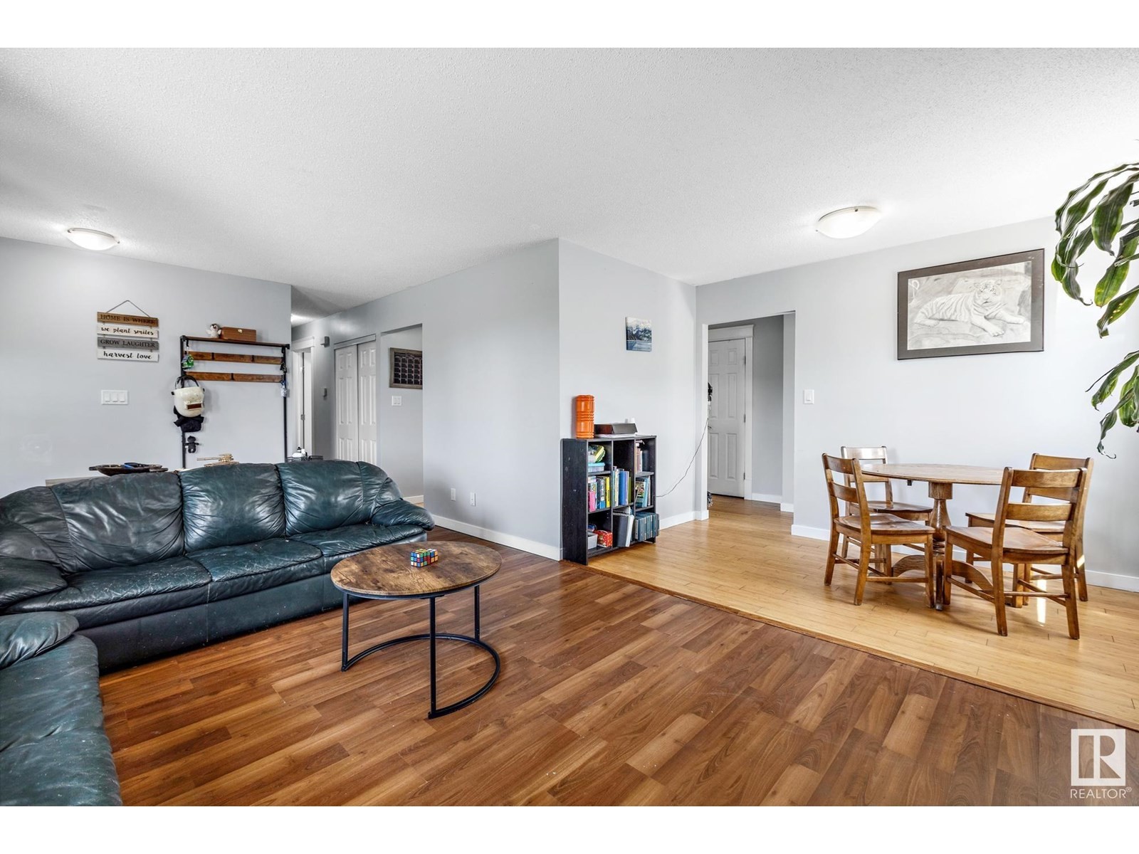 












4920 44 AV

,
Gibbons,




Alberta
T0A1N0

