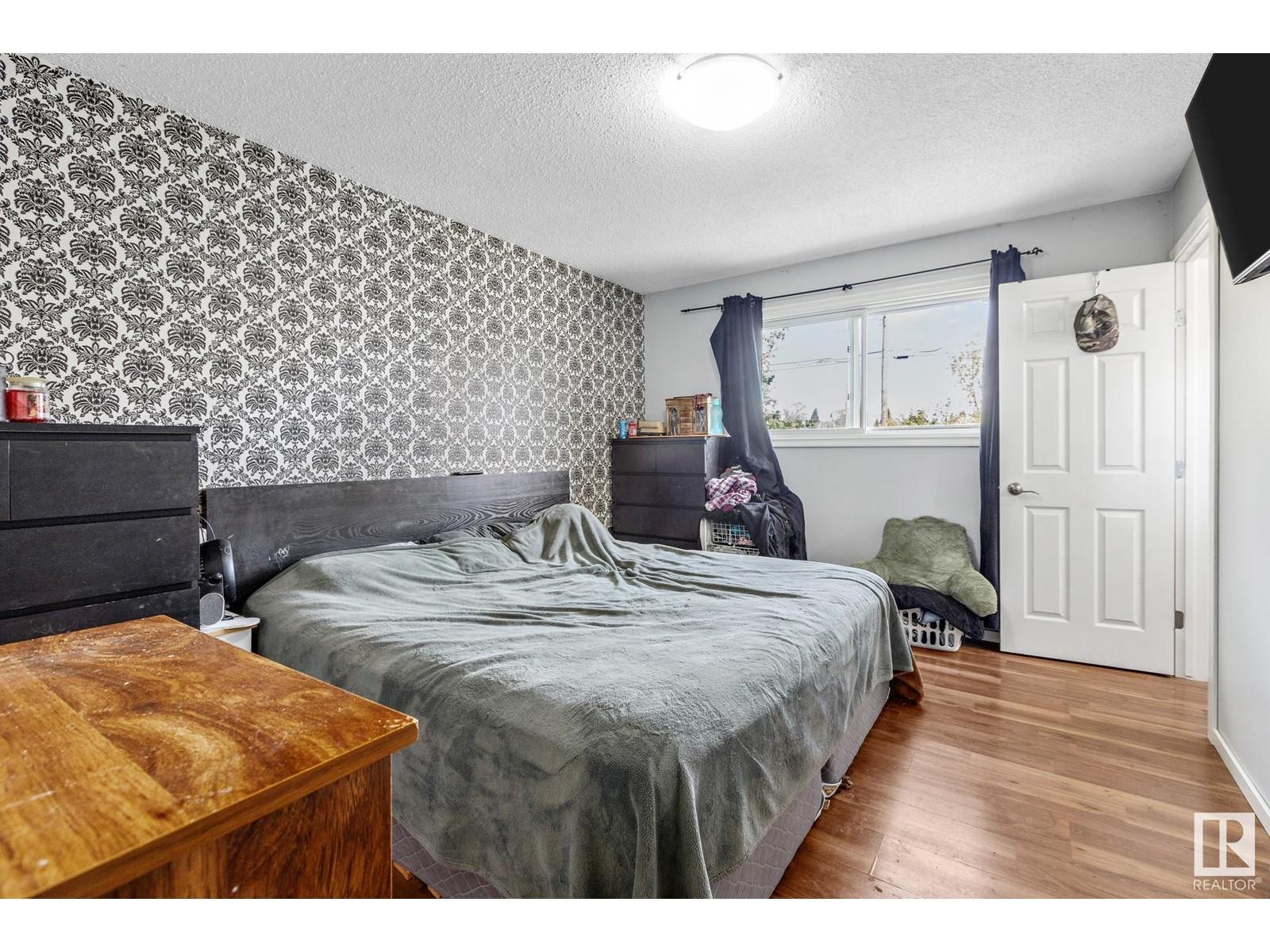 












4920 44 AV

,
Gibbons,




Alberta
T0A1N0

