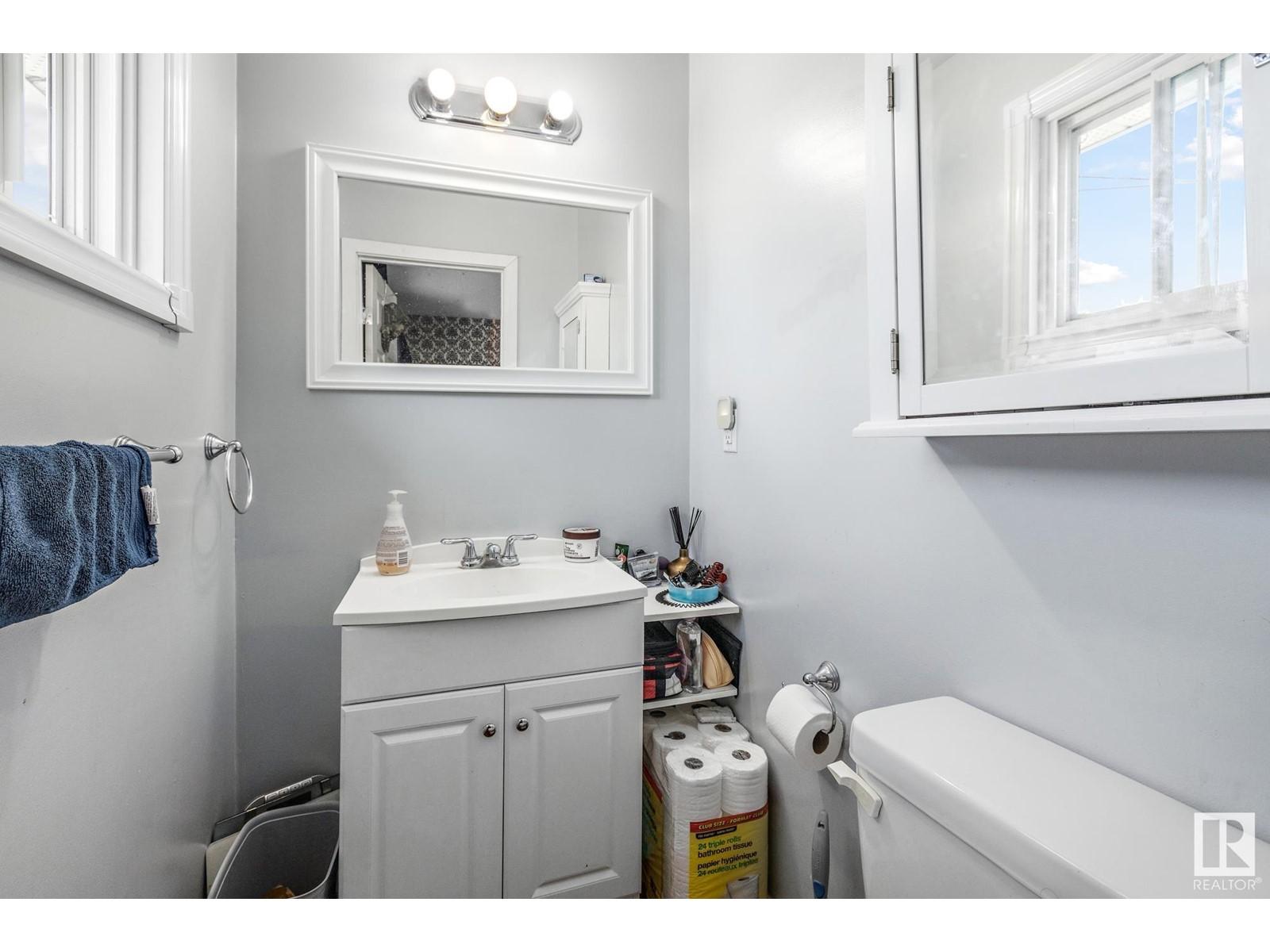 












4920 44 AV

,
Gibbons,




Alberta
T0A1N0

