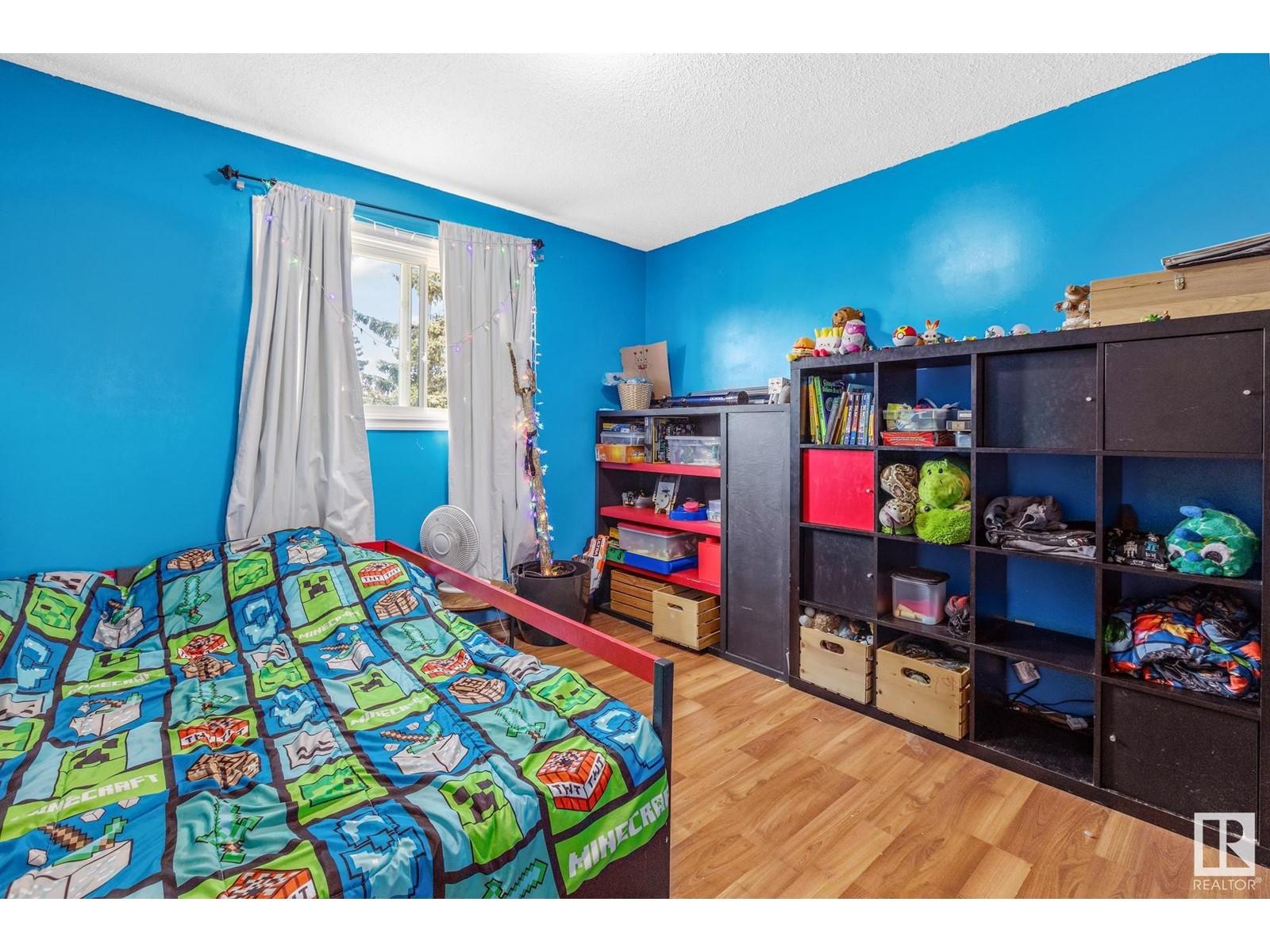 












4920 44 AV

,
Gibbons,




Alberta
T0A1N0

