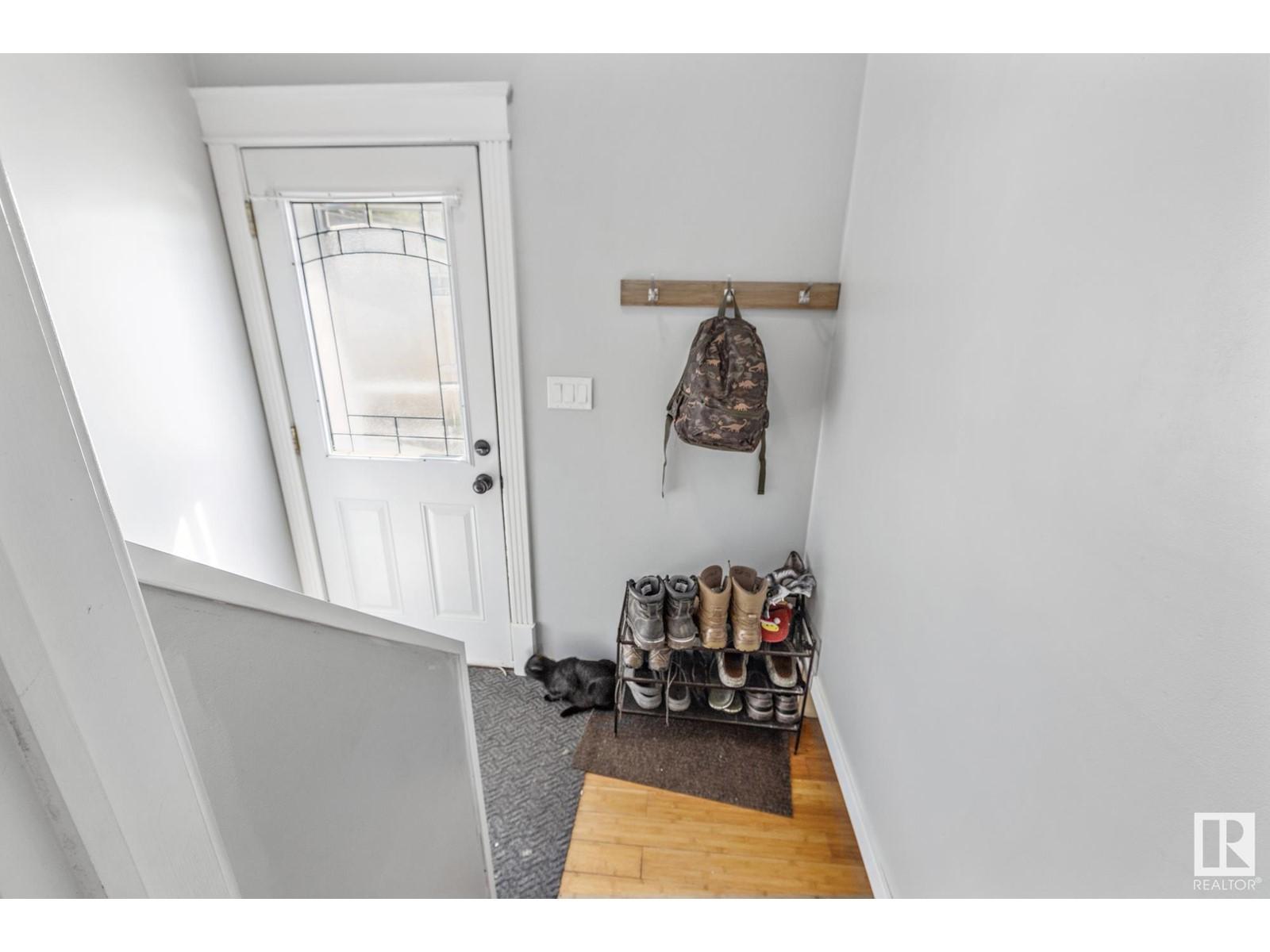 












4920 44 AV

,
Gibbons,




Alberta
T0A1N0

