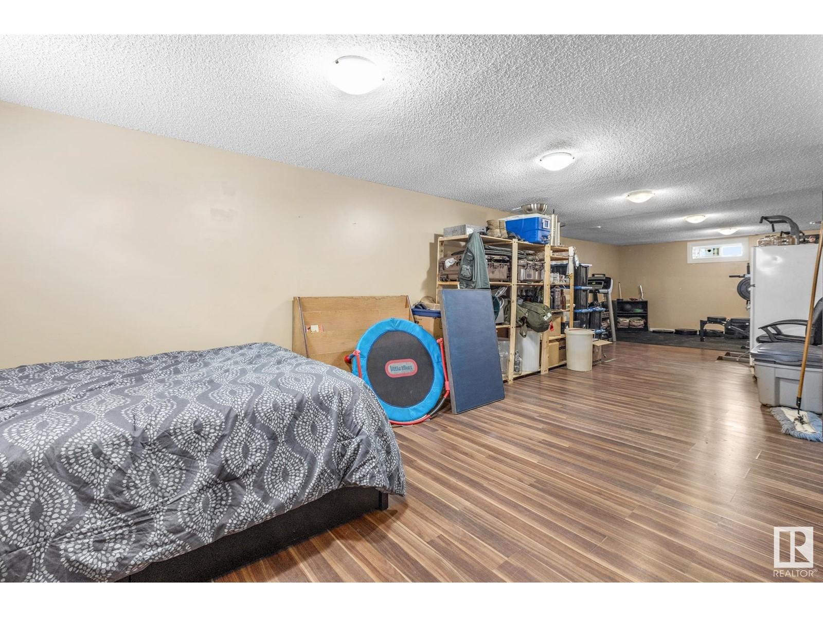 












4920 44 AV

,
Gibbons,




Alberta
T0A1N0

