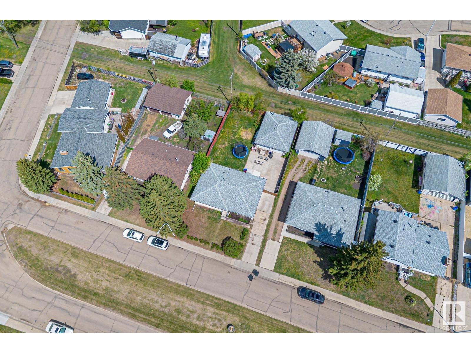 












4920 44 AV

,
Gibbons,




Alberta
T0A1N0

