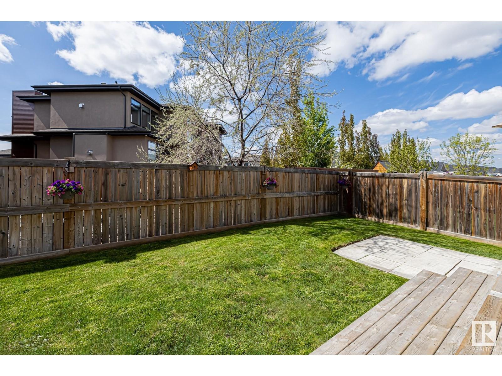 












5608 RUE EAGLEMONT ST

,
Beaumont,




Alberta
T4X0G9

