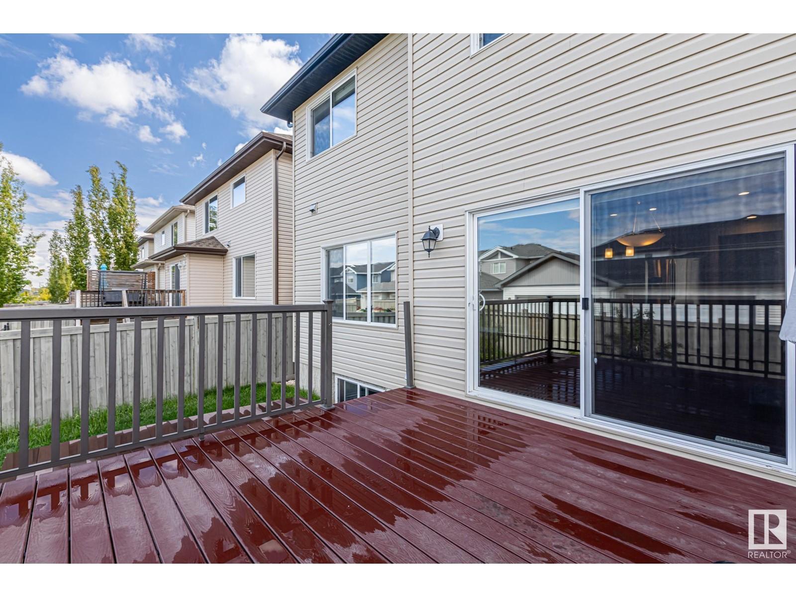 












3540 CLAXTON CR SW

,
Edmonton,




Alberta
T6W0Z6

